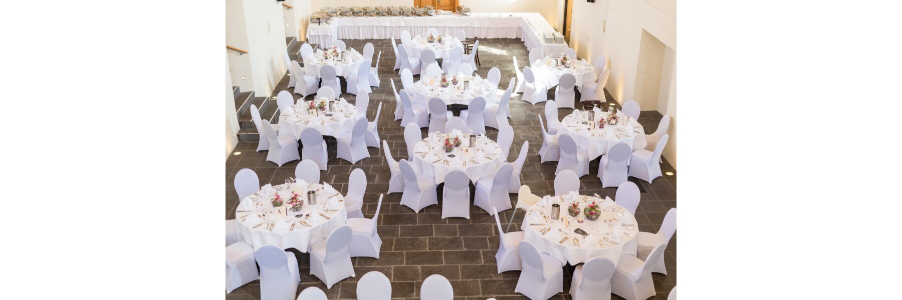 Why are banquet tables the best choice for events? - 
